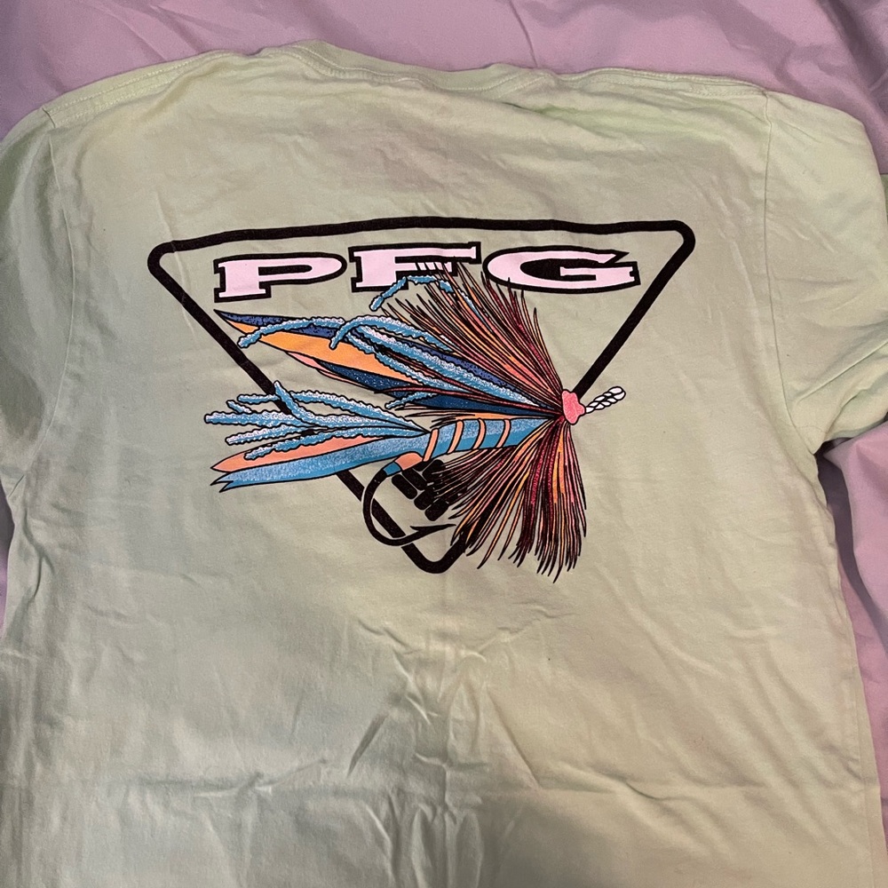 Columbia tee never worn